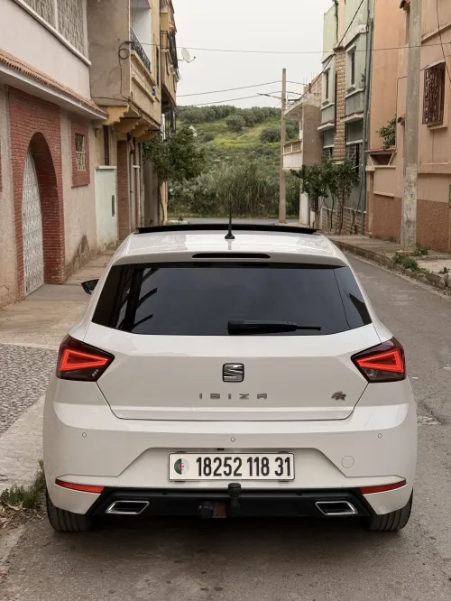 Seat Ibiza 2018 HIGH
