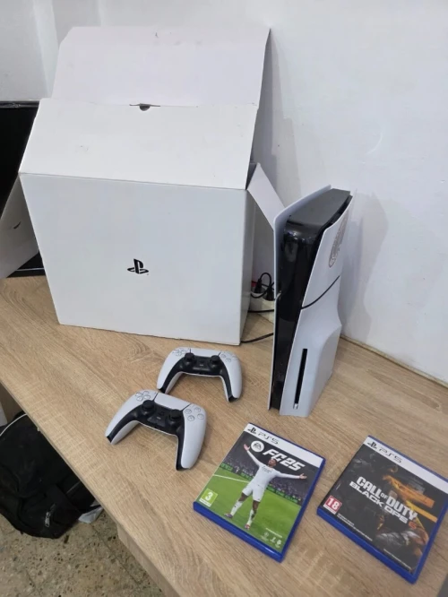 PS5 Slim 1TO