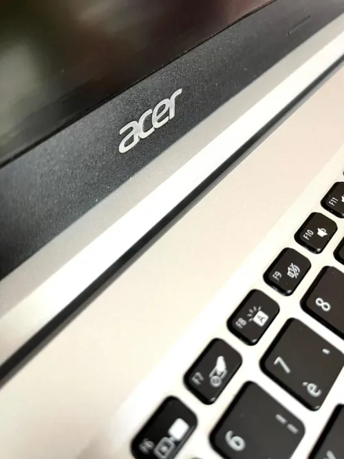 Acer ASPIRE 5