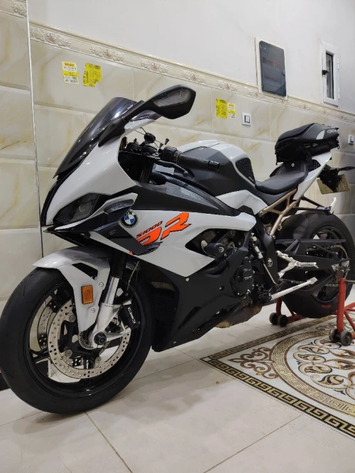 BMW S1000RR 
