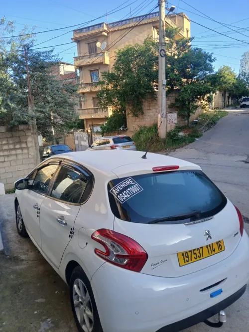 Peugeot 208 2014 Allure