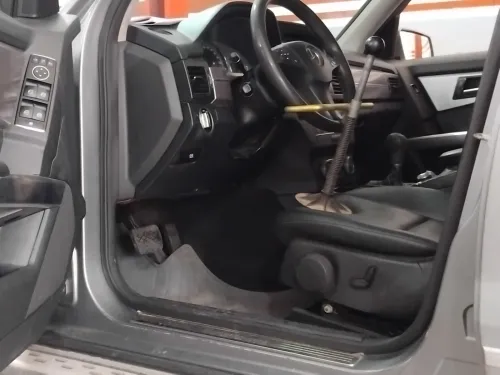 AUTO 27