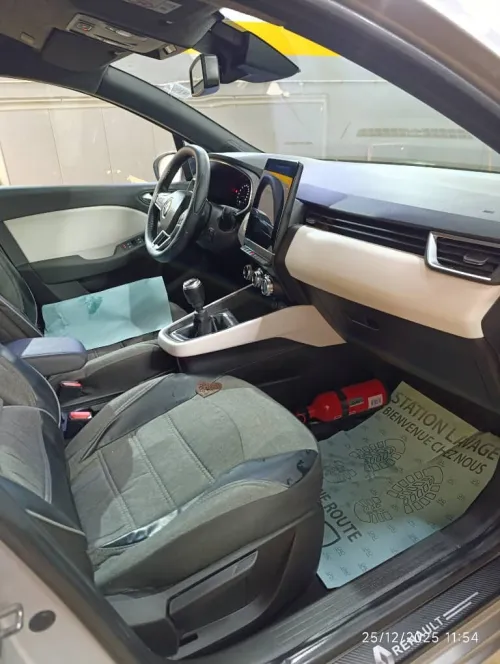 Renault Clio 5 2023 Techno +