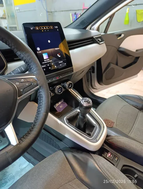 Renault Clio 5 2023 Techno +