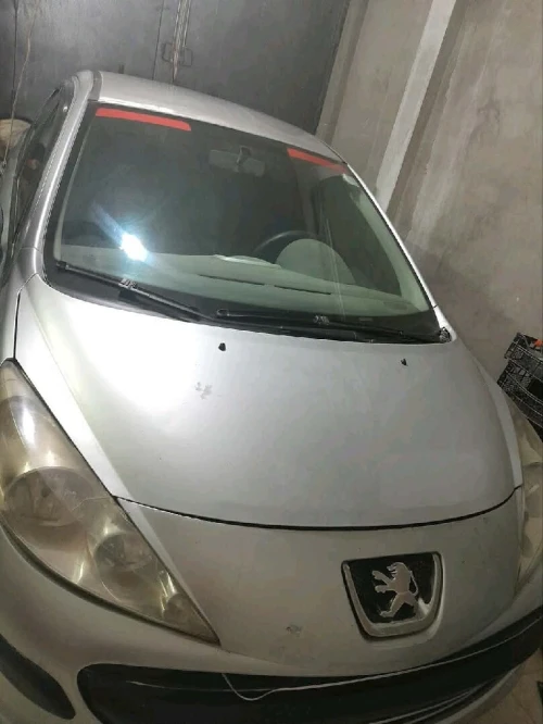 Peugeot 207 2008 207