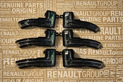 Clignotant de miroir d'origine CLIO4 limited / GTLINE