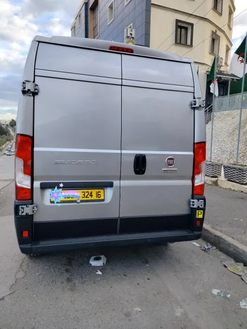 Fiat Ducato 2024 L2H2 (Deux panneaux)