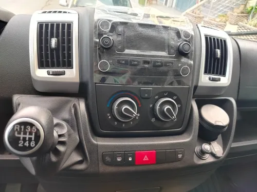 Fiat Ducato 2024 L2H2 (Deux panneaux)