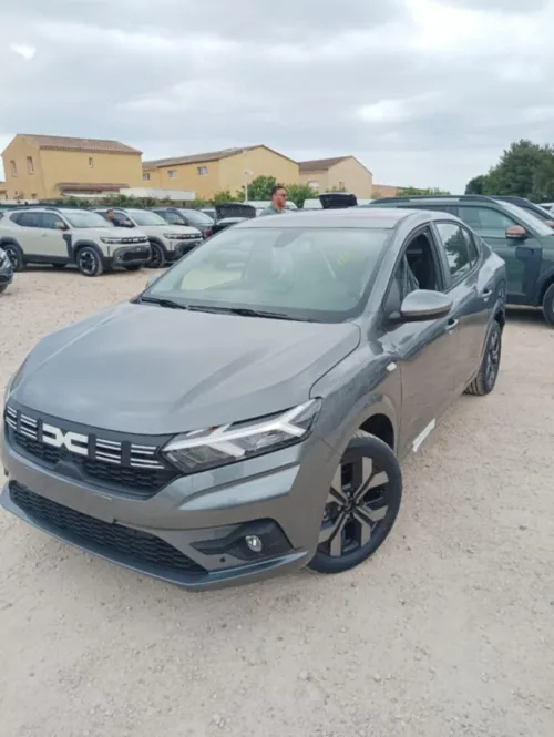 Renault Dacia Logan 2025 