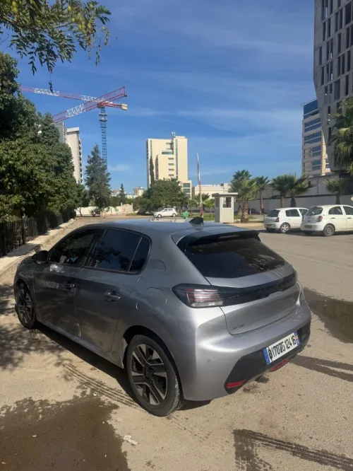 Peugeot 208 2024 Allure Pack