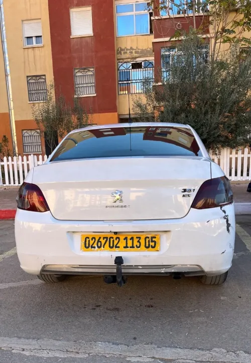 Peugeot 301 2013 Allure