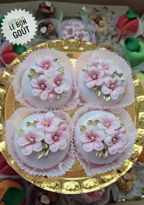 Gâteaux le bon goût حلويات الذوق الرفيع