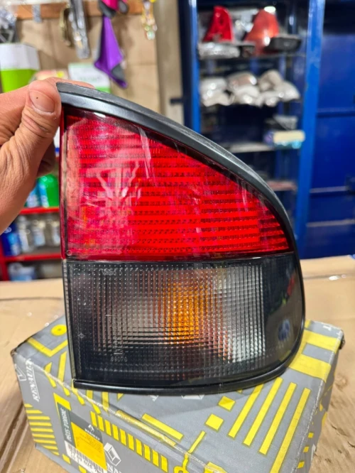 Feux arière SAFRANE (D) RENAULT ORIGINAL