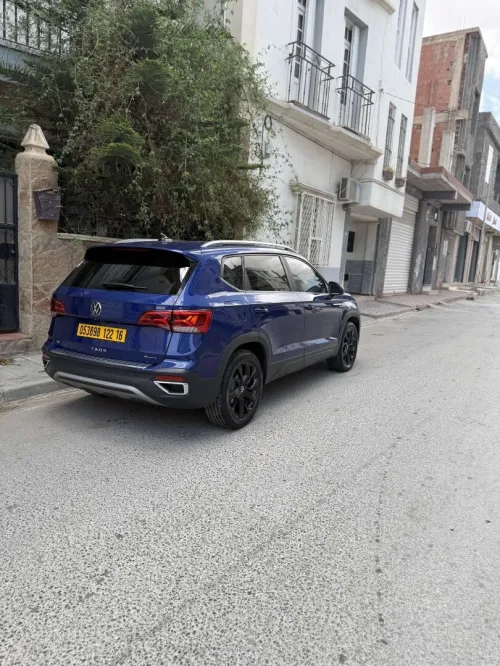 Volkswagen Taos 2022 Se black 4 motion