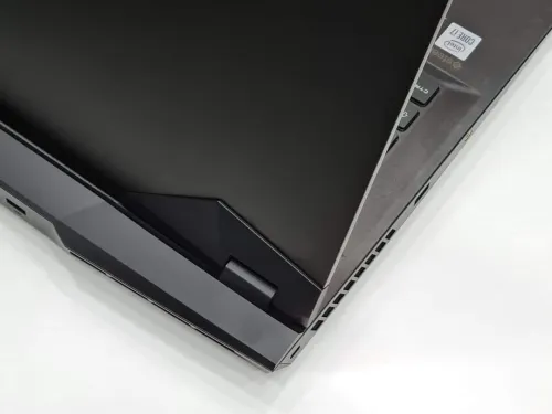 MSI LÉOPARD GP66  11UG 16 gb 256 + 1024 ssd RTX 3070