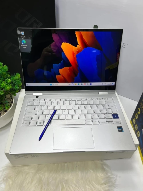 SAMSUNG GALAXY BOOK FLEX 2 5G 2022 /INTEL I7-1165G7 EVO/ram  8gb/DISK 512GB SSD/ECRAN 3K X360 OLED