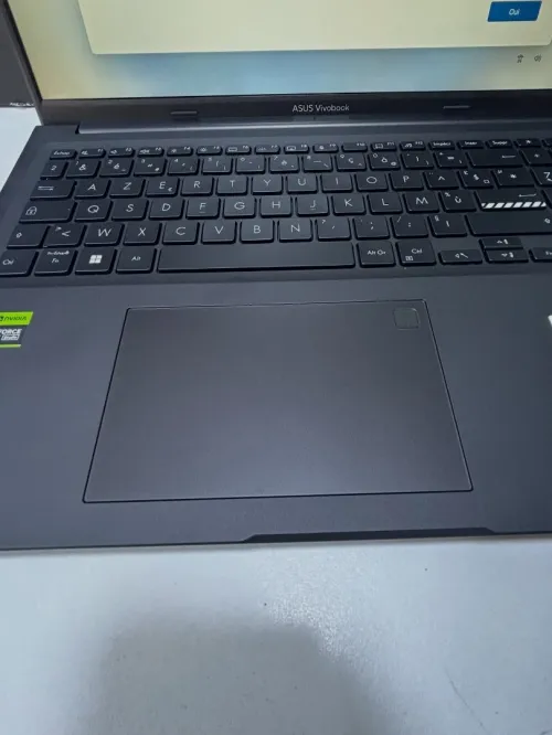 ASUS VIVOBOOK 16X/INTEL I7-12700H/RAM 32 GB DDR 4/disk 512gb ssd/NVIDIA RTX 4060 8GB/16 pouce fullhd+ 144hz