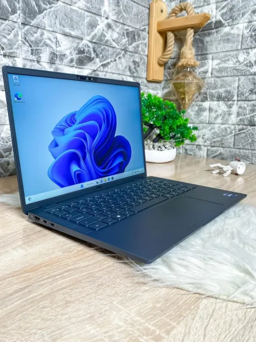 DELL LATITUDE 7440 TACTILE 2023 intel I5 -1335U 32GB DDR5 256GB ssd 14.1 pouce