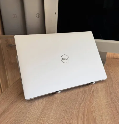 DELL XPS 16 9640 2025/ULTRA 9-185H 5.2GHZ/RAM 32GB DDR5/1TB SSD/RTX 4060 8GB/ECRAN 16 4K TACTILE