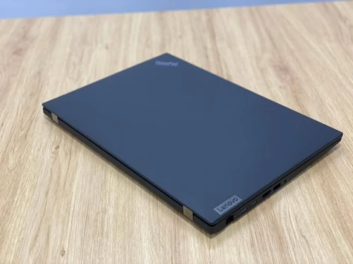 LENOVO THINKPAD P16S/ intel I7 -1360P/16GB DDR5/1024 GB NVEM/NVIDIA RTX A500 4GB/16.1 pouce Full HD+