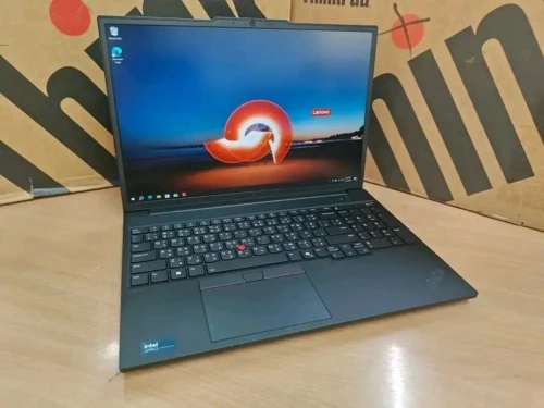 LENOVO THINKPAD E16 GEN 3/INTEL ULTRA 5-225U  /RAM 16GB DDR5  5200Mhz /DISK 512GB SSD NVUM 4GEN /intel  GRAPHIQUE 4GB /ECRAN 16 POUCE FHD+