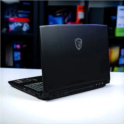 MSI KATANA 15HX 2025/I7-14650HX 5GHZ/RAM 16GB/1TB SSD/NVIDIA RTX 5060 8GB/ECRAN 15.6 POUCE FHD 144HZ