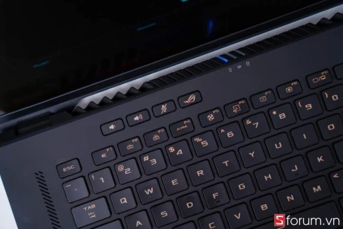 ASUS ZEPHYRUS M16  2022 i7 12700h 16gb ddr5 rtx 3060 165hz