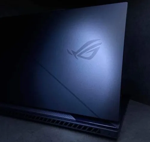 ASUS ROG STRIX G18/INTEL I9-13985HX/32GB DDR5/1024 gb / NVIDIA RTX 4070/18 POUCE QUHD 2.5K. 244HZ