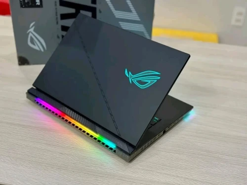ASUS ROG STRIX SCAR 16 /Intel I9-13980HX / RAM 32GB  DDR5 4800MHZ/DISK 1TERA SSD NVEM GEN4  /NVIDIA GEFORCE RTX 4080 /ecran 16.1 POUCE  2.5K 240 HZ