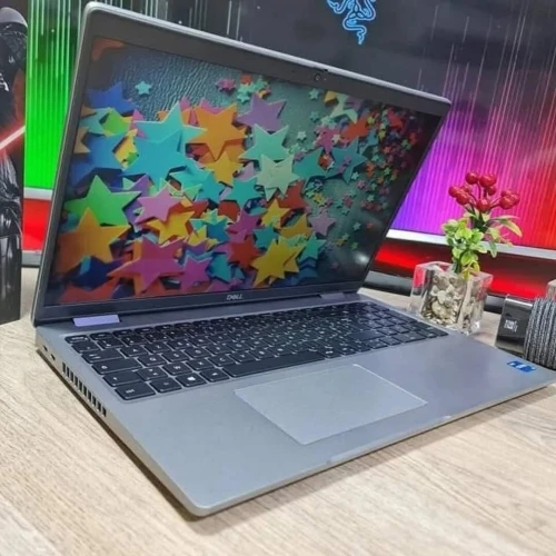 DELL LATITUDE 5540/INTEL I7-1365U/16GB DDR4/256 SSD/15.6  pouce fullhd+