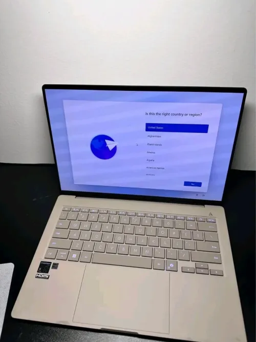 ASUS  ZENBOOK A14 OLED/SNAPDRAGON X12/RAM 16GB  DDR5/DISK 512GB SSD/14 POUCE 3K  OLED 60hz