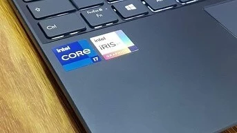  ASUS ZENBOOK 14 OLED/INTEL I7 -1260P/16GB  DDR5/512GB SSD/14 POUCE 2.8K  OLED 90 hz TACTILE 