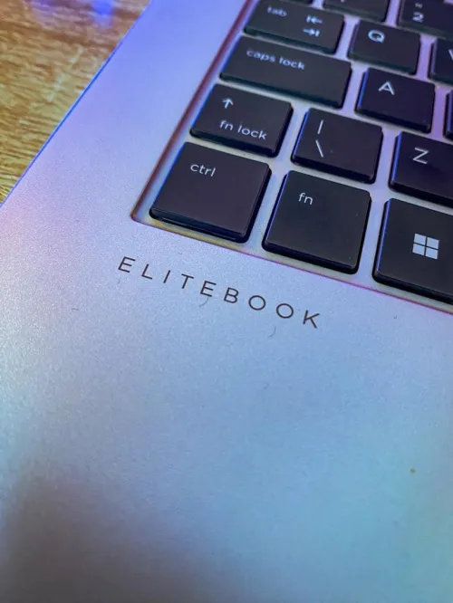HP ELITEBOOK 840 G10 /intel I5-1335U/ram16DDR5 /disk 256gb/14 pouce fhd /intel iris xe
