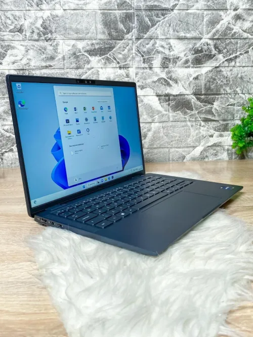 DELL LATITUDE 7440 TACTILE 2023 intel I5 -1335U 32GB DDR5 256GB ssd 14.1 pouce