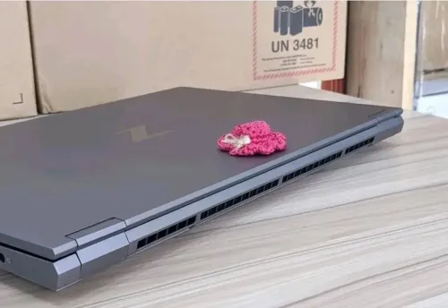 HP ZBOOK FURY 17 G8 station de TRAVAIL \ intel i7 -11850H \RAM 16GB  DDR4. 3200hz\DISK 512GB SSD NVUM \nvidia quadro RTXA3000 6gb up 16gb\ecran 17.3  pouce FUH IPS