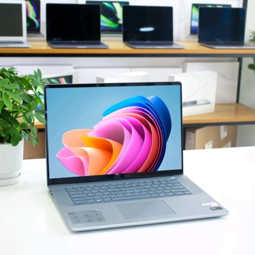DELL INSPIRON 16 PLUS 7640 2025 16GB DDR5 1TB SSD RTX4060 8GB UP 32GB 16.1 POUCE 2.5K 120HZ 