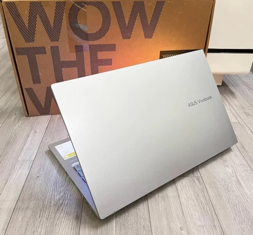 Asus vivobook M15P3Q/RYZEN 7 -5800H /16 gb ddr4 /1024 gb ssd/AMD RADEON TM graphique/15,6 OLED 120HZ