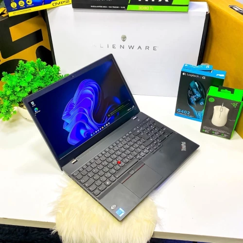 LENOVO THINKPAD P15V GEN 3/Ryzen 7 PRO 6850H/16 GB  DDR5/DISK 1024 GB  SSD/RTX A2000 4GB/ 15.6 pouce IPS  4K
