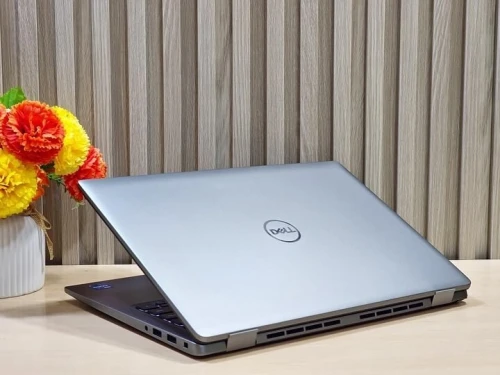 DELL LATITUDE 7440 VPRO/I7-1365U 5.2GHZ/RAM 32GB DDR5/256GB SSD/ECRAN 14.1 POUCE 