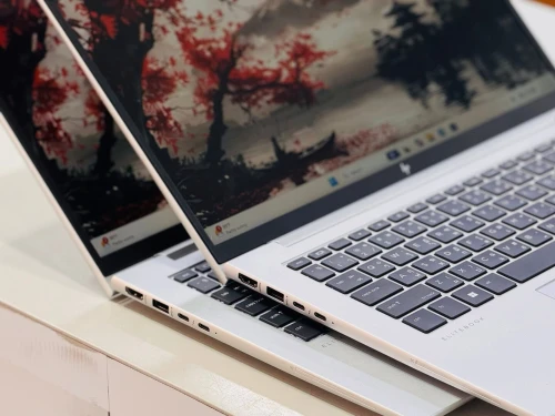 HP ELITEBOOK 840 G10 2023/ intel i7- 1355U/16gb DDR5/512GB ssd/ iris xe  graphique 4gb/14" fhd+ IPS