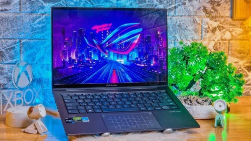  ASUS ZENBOOK 14 OLED/INTEL I7 -1260P/16GB  DDR5/512GB SSD/14 POUCE 2.8K  OLED 90 hz TACTILE 