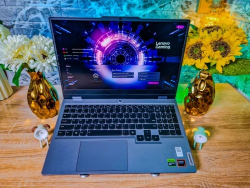 Lenovo LOQ 15AHP9 2024 RYZEN 5-8645HS 4,8Ghz 16GB DDR5 5600MHZ 512GB ssd nvme RTX4050 16.1 FHD 144Hz