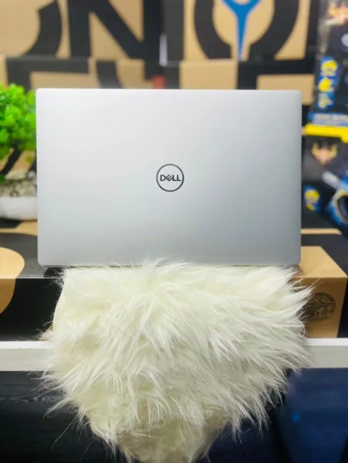 DELL XPS 13 PLUS  9320 12th 2023/I7-1260P 5GZ/16GB DDR5 /1TB SSD/ECRAN 13.3 4K OLED TACTILE