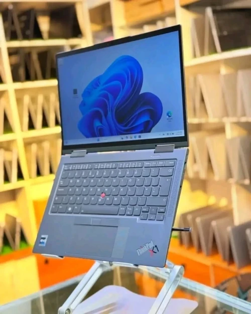 LENOVO THINKPAD X1 YOGA GEN 6/INTEL I7-1185G7/32 GO 4267MHZ/ 512GO NVME/14 POUCE FHD X360 TACTILE