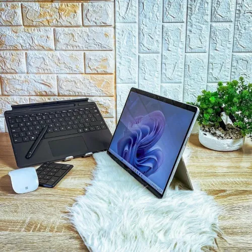 MICROSOFT SURFACE PRO 11 FOR BUSINESS/ULTRA 7- 268V/RAM 16GB DDR5/256GB SSD/13.3  3k OLED  TACTILE