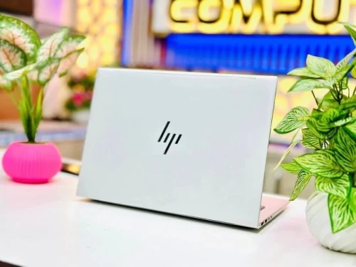 HP ELITEBOOK 835 G11/RYZEN 7-8840U PRO/ram 16 gb ddr5/disk 512 SSD/13,3 pouce fulhd+