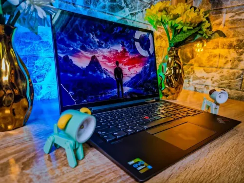 LENOVO THINKPAD X1 YOGA GEN 7 /INTEL EVO I7-1270P 32GO DDR5 512GO SSD/ECRAN 14 X360 TACTILE