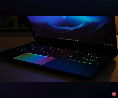 DELL ALIENWARE 18 AREA-51 2025/ULTRA 9-275HX/64GB/4TB SSD/NVIDIA RTX 5090 24GB/18"2.5K 300Hz
