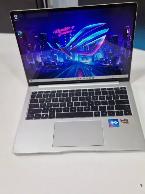 HONOR MAGICBOOK X14 PRO/RYZEN 7-6800H/16GB DDR5/512GB/ECRAN 14 POUCE 2.5K IPS