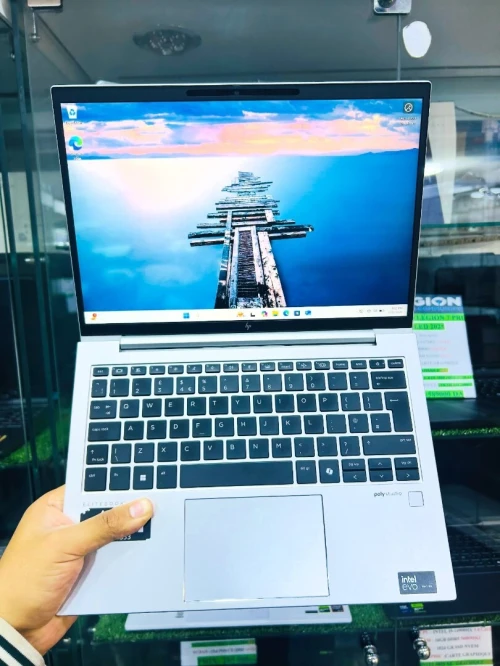 HP ELITEBOOK 830  G11/ULTRA 5 -125U/16 DDR5 /256 gbNVME/ntel AI Boost/ecran 13.3 pouce  IPS FHD